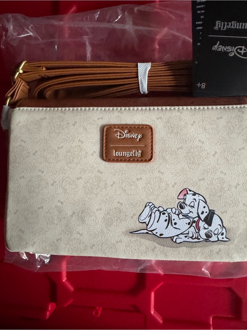 Loungefly 101 Dalmatians book Crossbody Bag - Picture 2 of 3